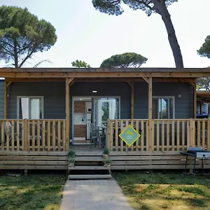 2* Campsite Fabulous Village
